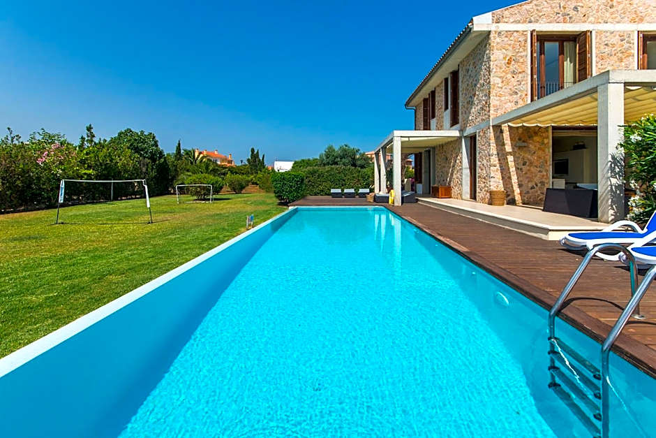 Villa Barcares Gran for 10, pool, gym and close to beach