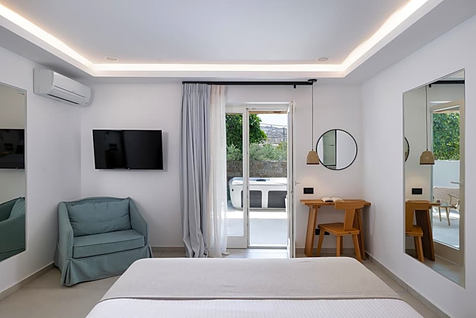 Oliving Mykonos Luxury Suites