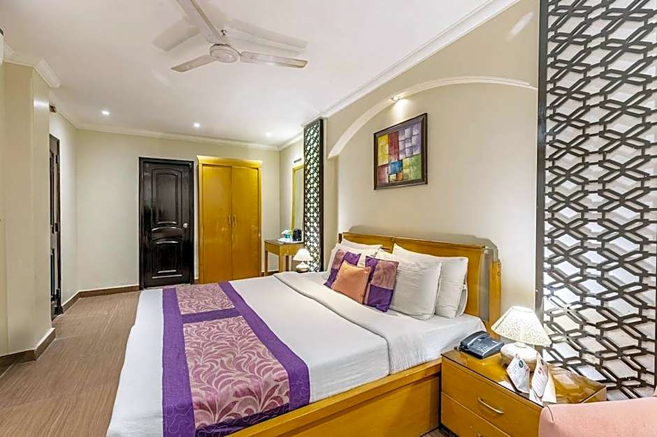 Hotel Emperor Palms