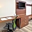 Holiday Inn Express Hotel and Suites Stevens Point By IHG