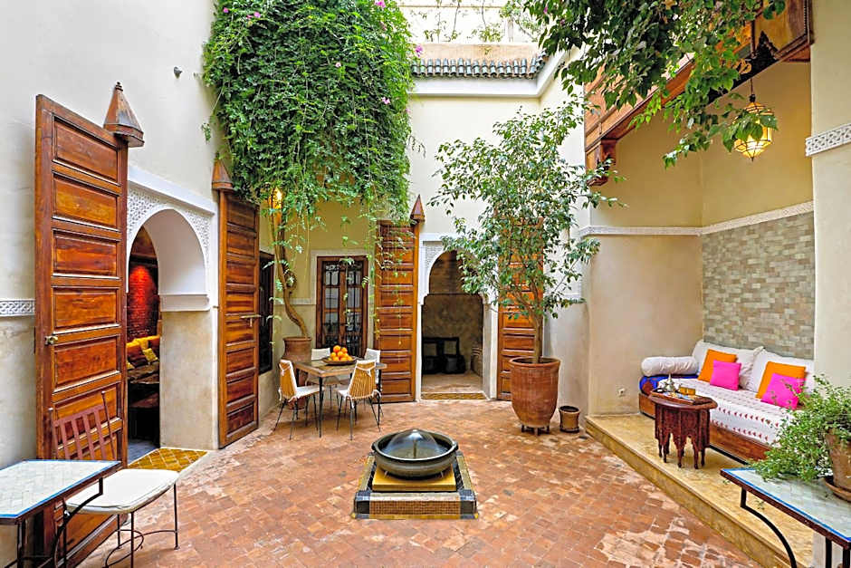 Riad 92 - Architect's Riad in the Exclusive Dar El Bacha