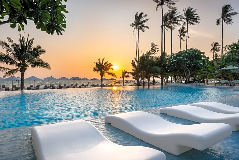 SAii Phi Phi Island Village