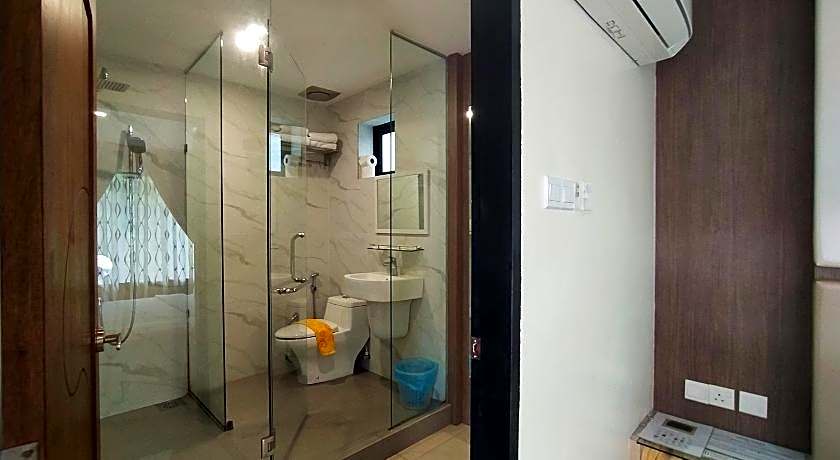 Kluang Container Hotel