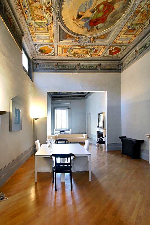 Palazzo Tolomei - Residenza D'Epoca