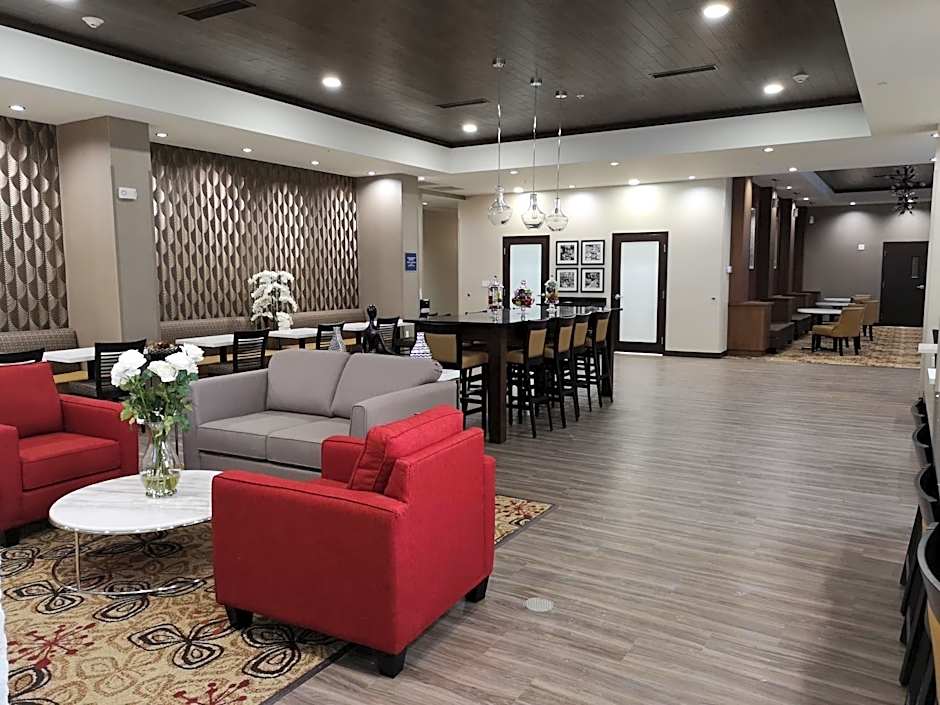 Best Western Plus Hinton Inn & Suites