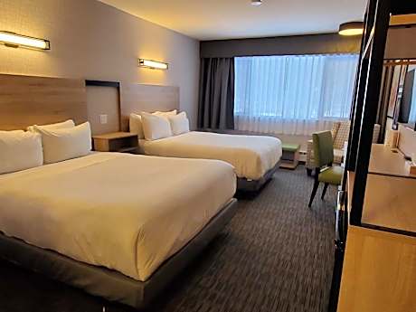 Deluxe Queen Room with Two Queen Beds