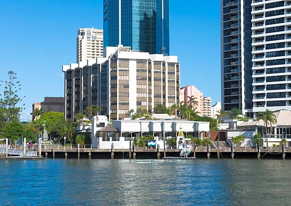 Tiki Hotel Apartments Surfers Paradise