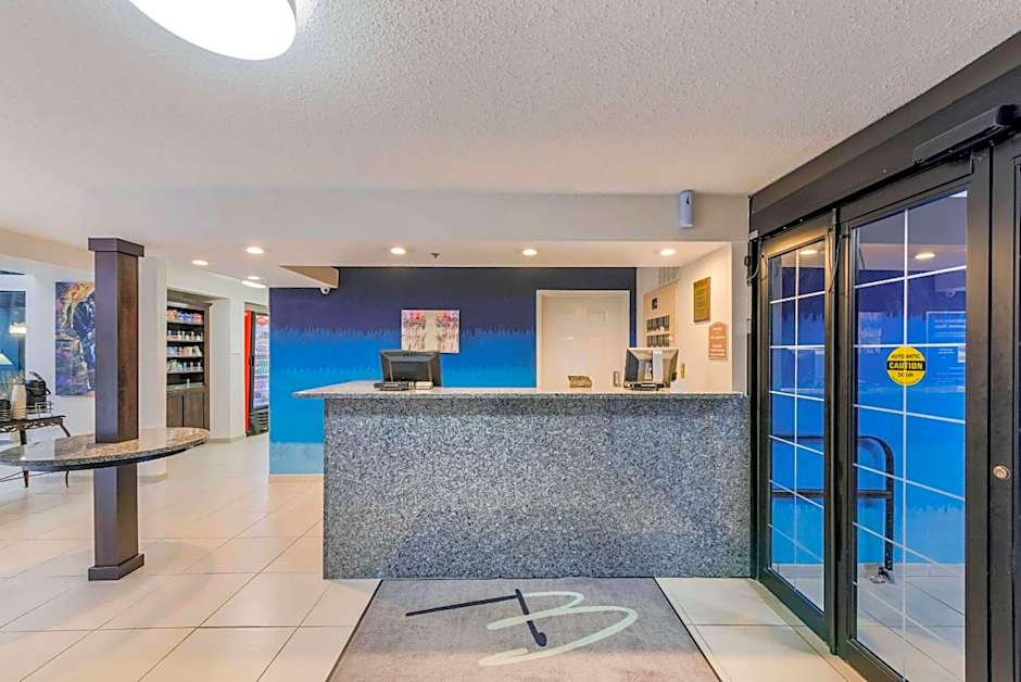 The Blu Hotel Blue Ash Cincinnati, Ascend Hotel Collection
