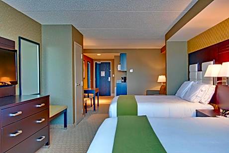 Queen Suite with Two Queen Beds and Sofa Bed