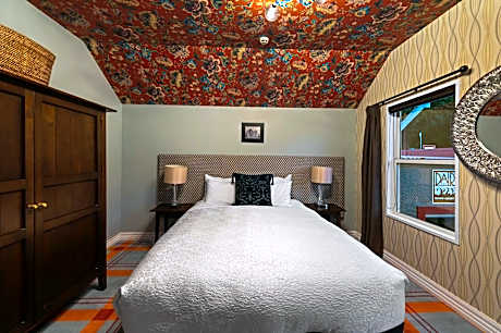 Habitat King Room