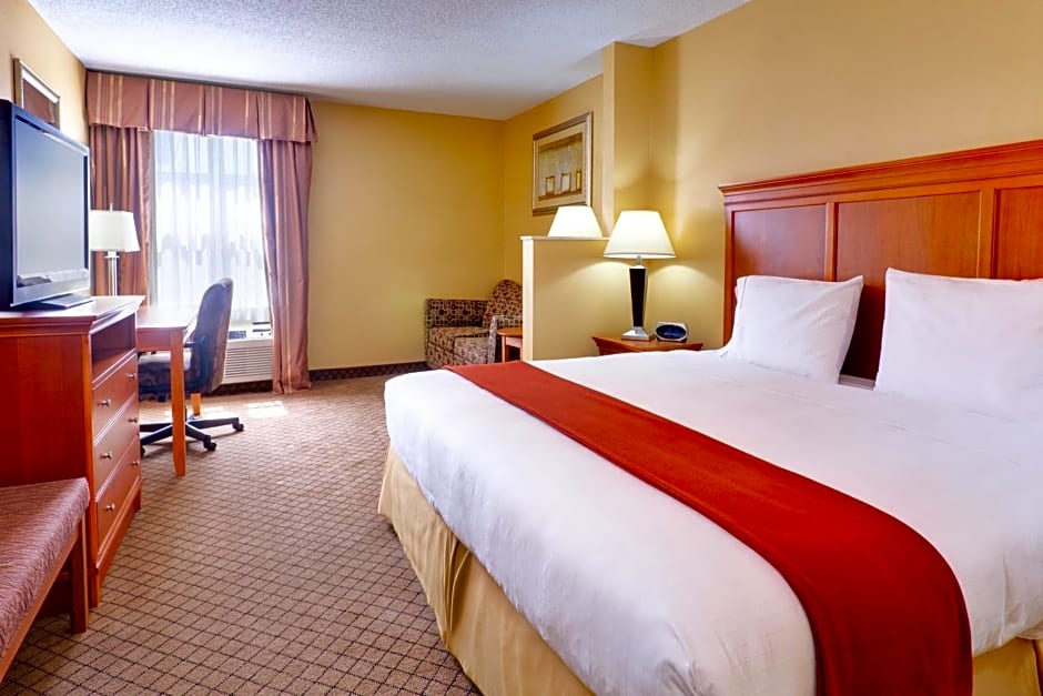 Holiday Inn Express Hurricane Mills Waverly By IHG