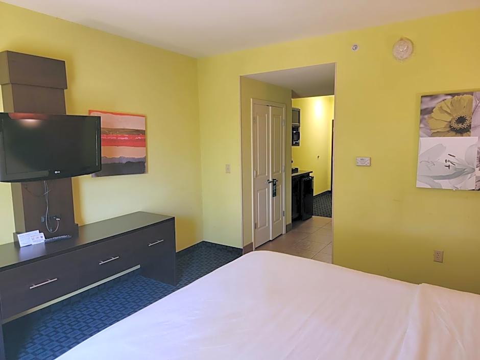 Holiday Inn Garland By IHG