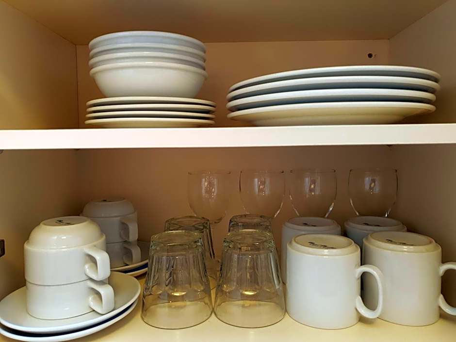 Rosewood Court Motel