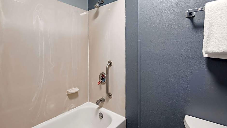 SureStay Plus Hotel by Best Western Durham Medical Center