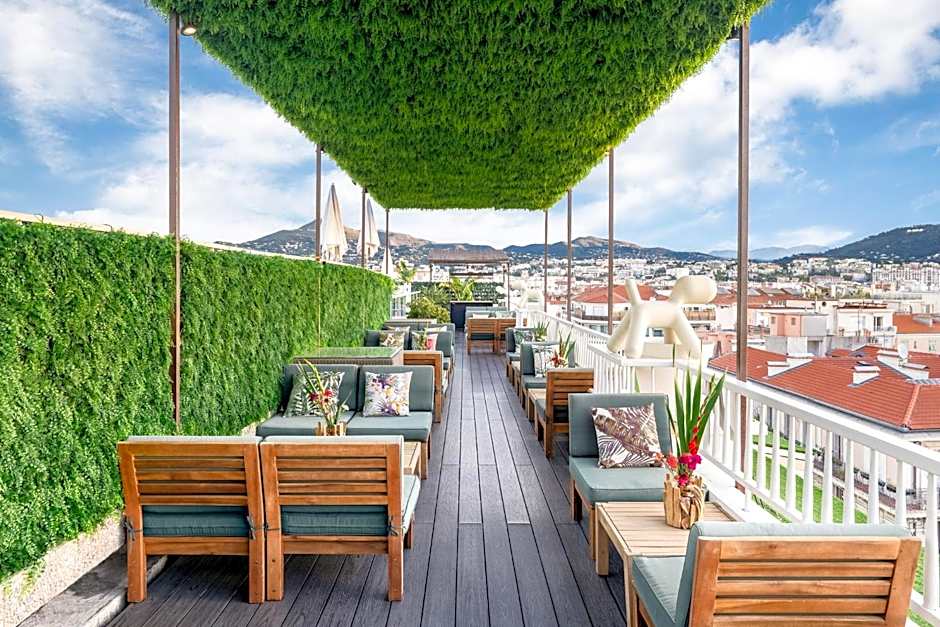 Hotel Gounod Fully Renovated