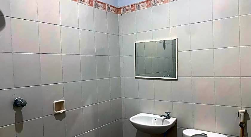 Hotel O Edotel Smkn 5 Palopo Near Bukit punai