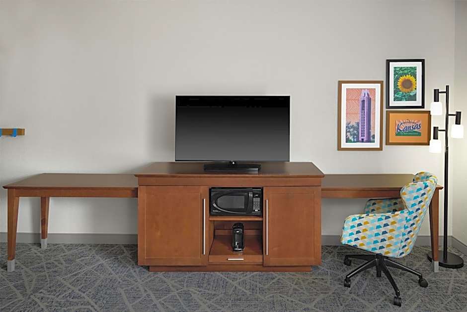Hampton Inn Lawrence