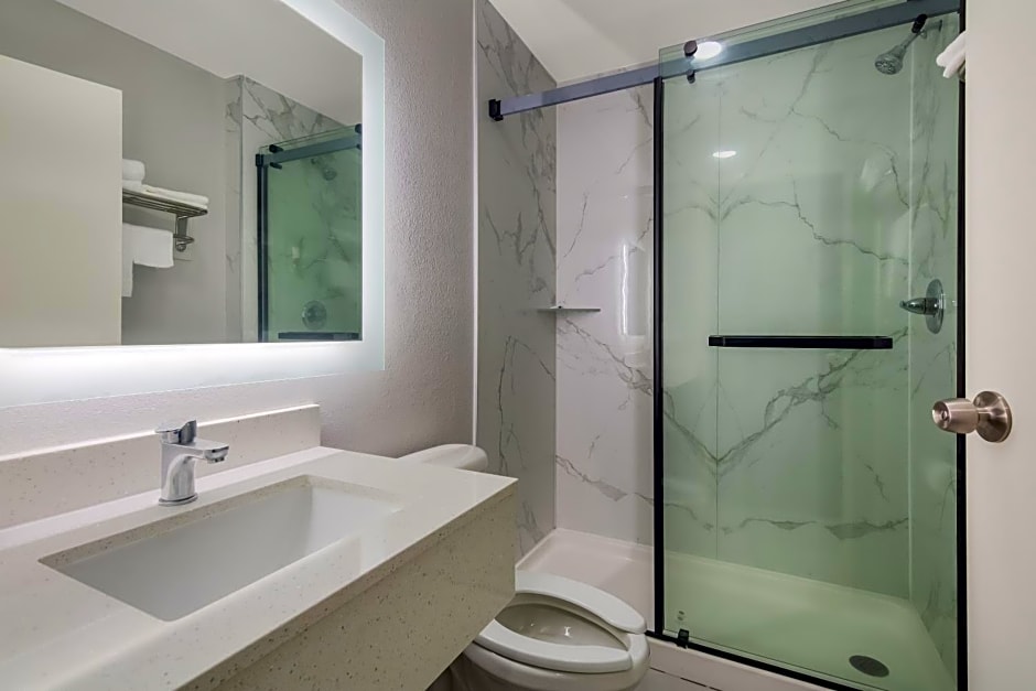 Americas Best Value Inn and Suites Lake Charles