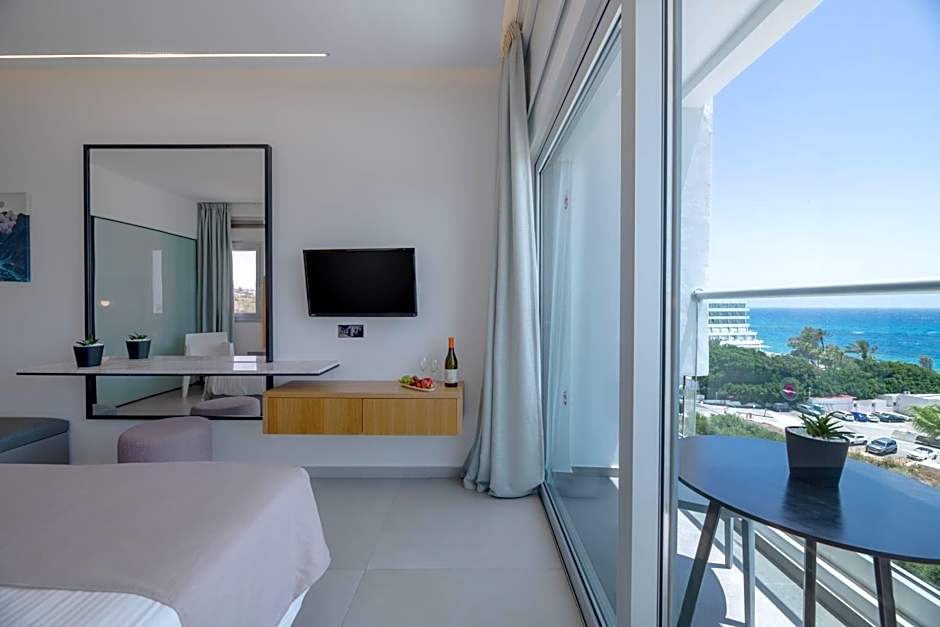 Napa Mermaid Hotel & Suites