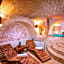 Cappa Via Cave Hotel