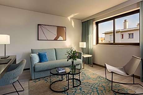 Family Junior Suite with City View