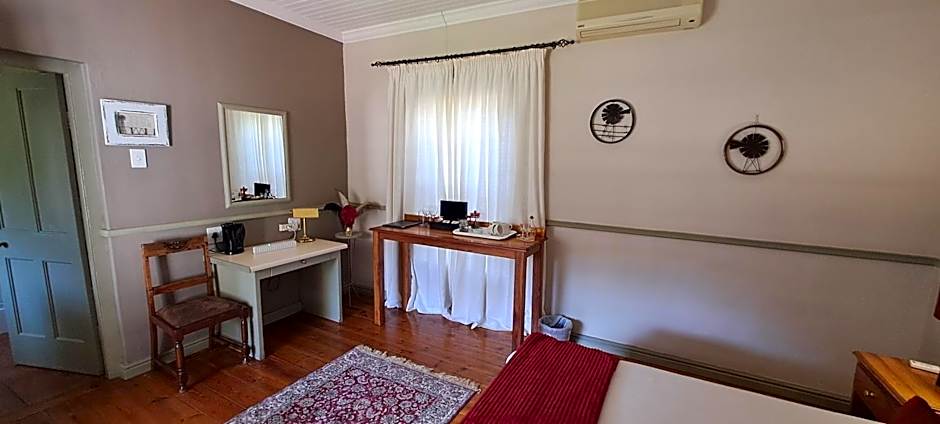 HouseMartin Lodge & Self Catering