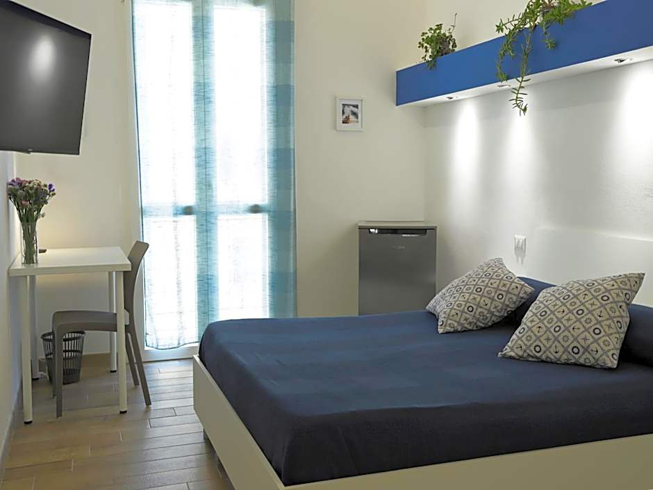 Sea View Teti Rooms & Apts