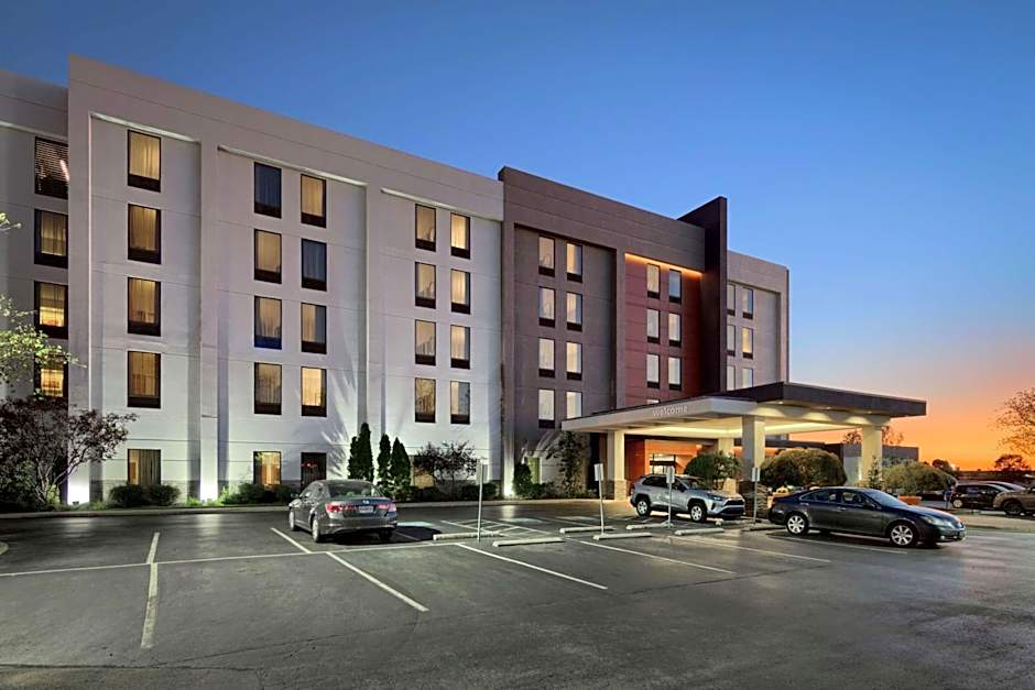 Hampton Inn Louisville-Northeast