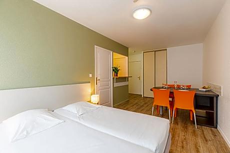 APARTMENT ONE BEDROOM T2
