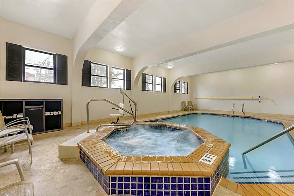 Best Western Alamo Suites Downtown