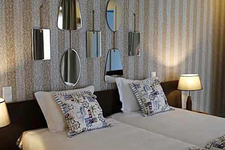 Double or Twin Room with Private Bathroom