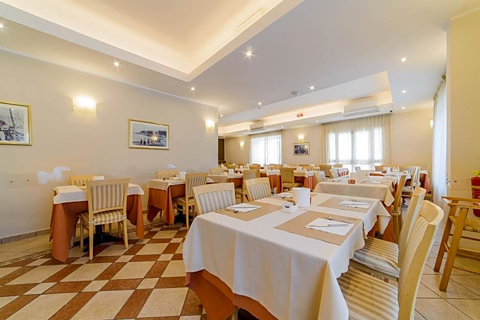 Hotel Tirreno