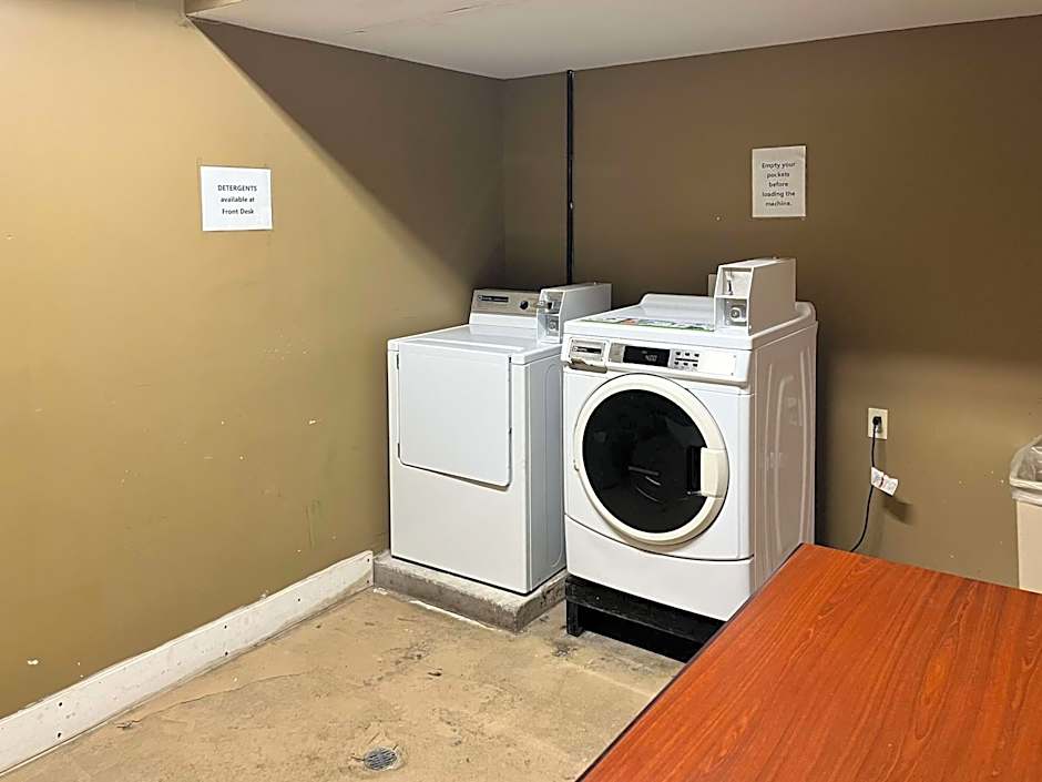 Studio 6 Suites Springfield, OH