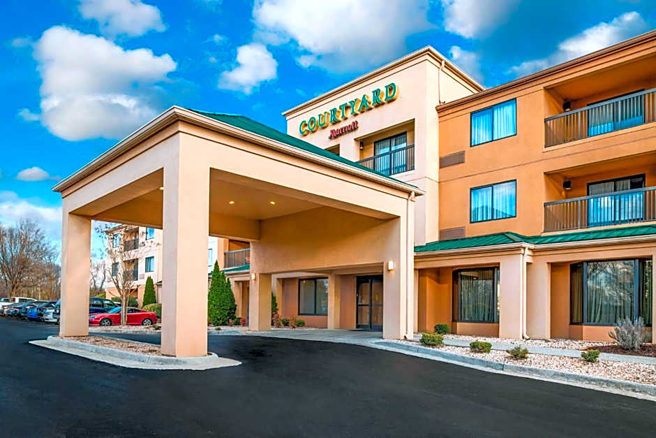 Courtyard by Marriott Lynchburg
