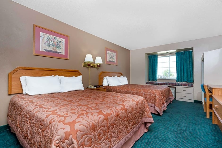 Super 8 by Wyndham Fargo Airport