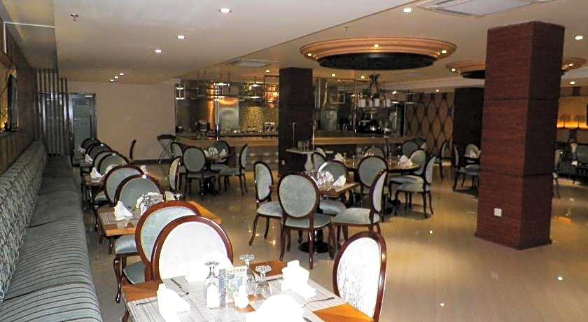 Sutan Raja Hotel And Convention Centre