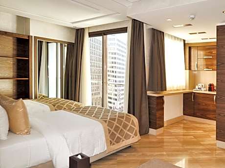 Standard Junior Suite Twin