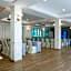 De Hug Hotel and Residence