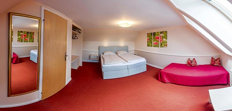 Schäfers Hotel, Self-Check-in, Cafe und Bäcker am Hotel