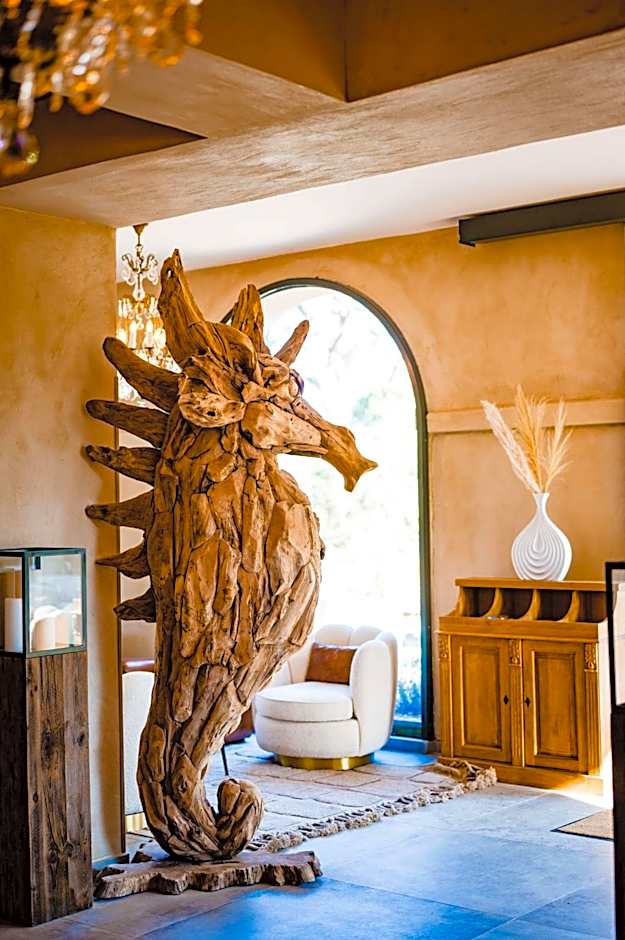 Le Hameau des Pesquiers Ecolodge, Curio Collection by Hilton