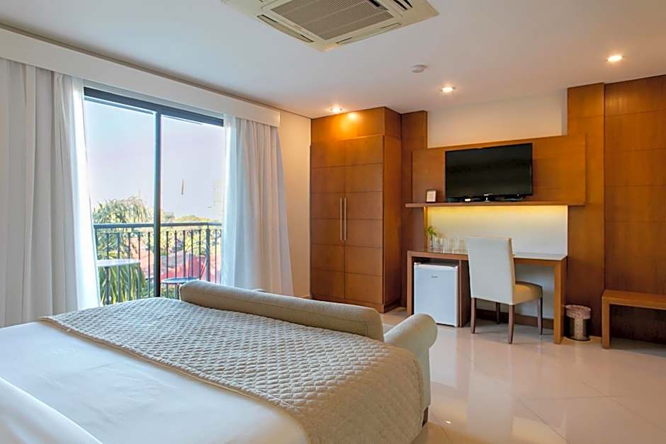 Las Lomas Casa Hotel