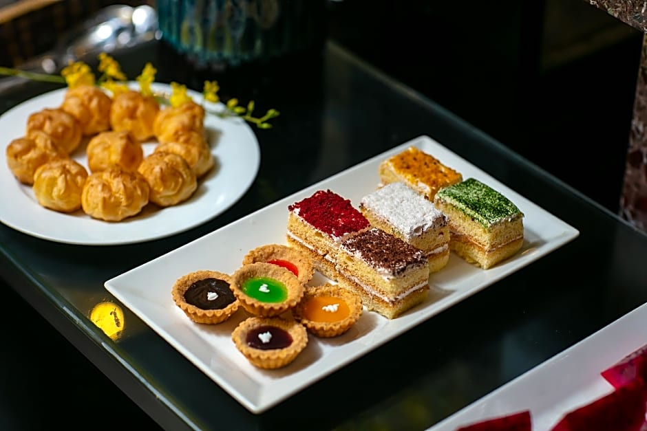 Oriental Central Hotel