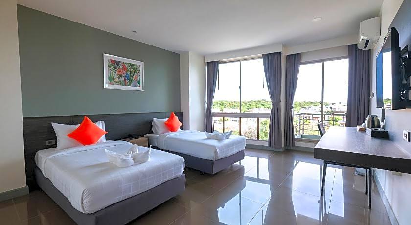 Clover Hotel Hatyai