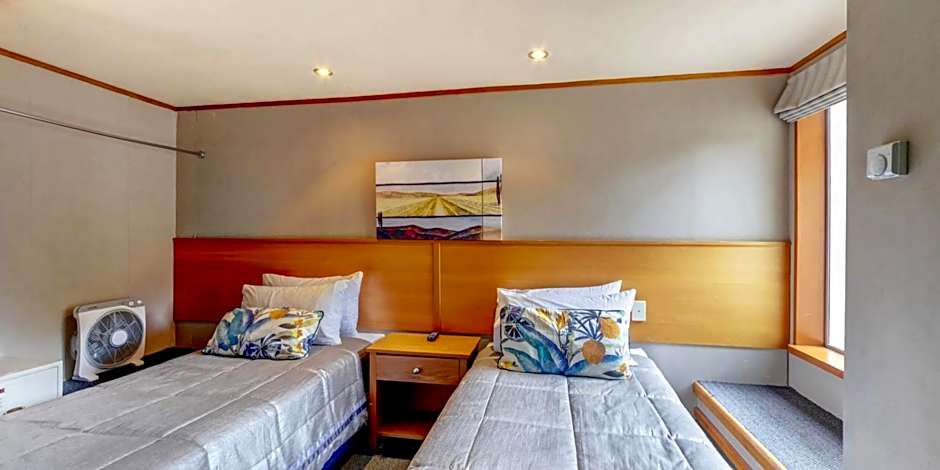 Distinction Te Anau Hotel & Villas