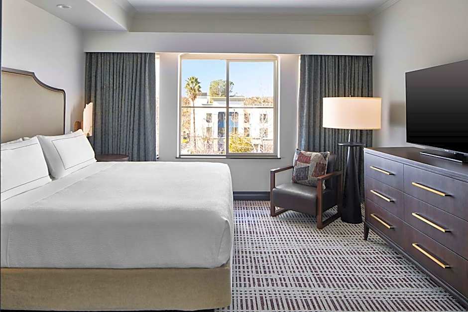 Bellasera Hotel & Suites Paso Robles, Tapestry by Hilton