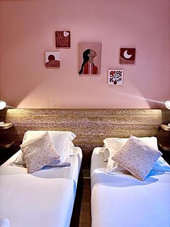 Twin Room with Private Bathroom