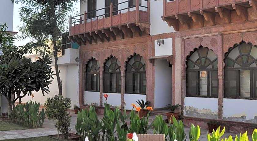 Amritara Chandra Mahal Haveli