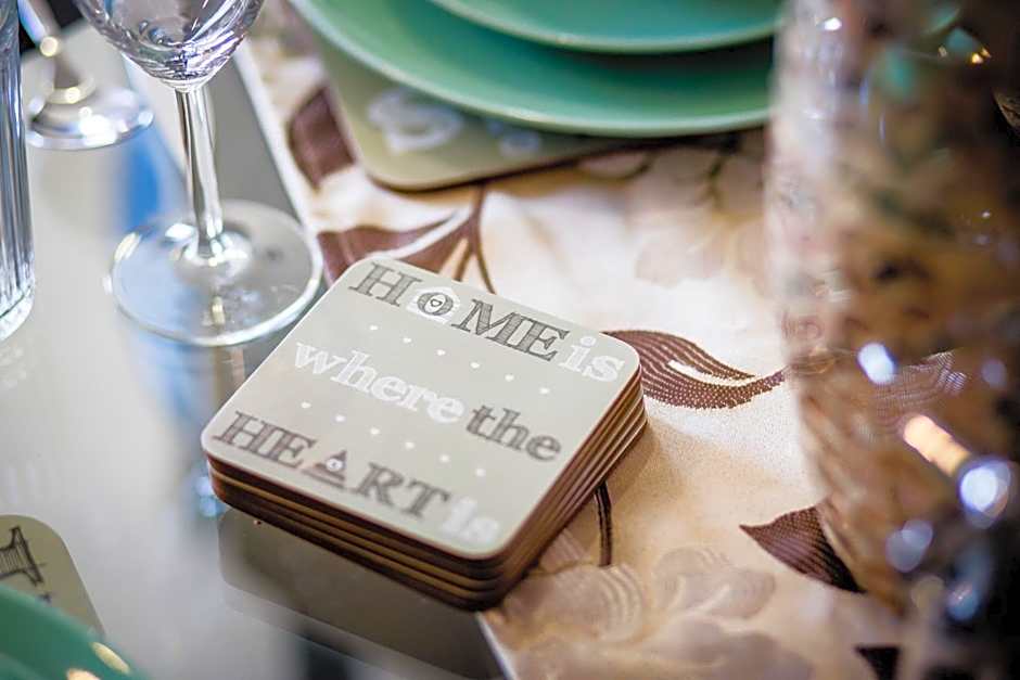 Mica Point City Centre Apartment