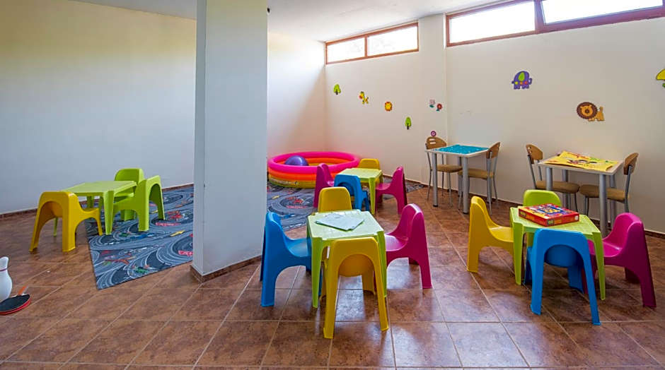 Serena Residence Aparthotel