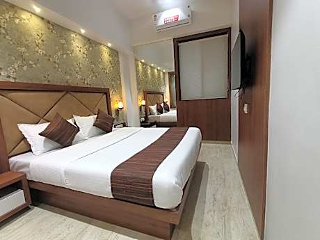 Hotel Saffron Inn Thane West